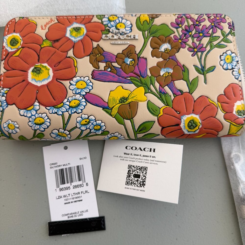 NWT Coach LZA Floral Embossed Leather Zip Wallet - Picture 6 of 13